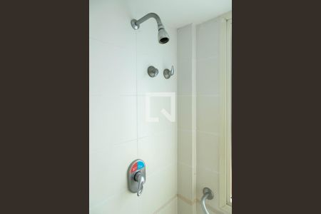 Apartamento à venda com 80m², 2 quartos e 2 vagas Apartamento à venda com 80m², 2 quartos e 2 vagasBanheiro