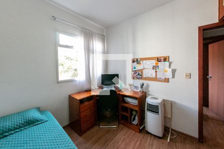 Apartamento à venda com 90m², 3 quartos e 1 vagaQuarto 2