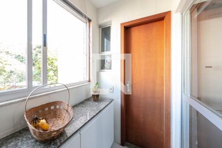 Apartamento à venda com 90m², 3 quartos e 1 vagaÁrea de Serviço