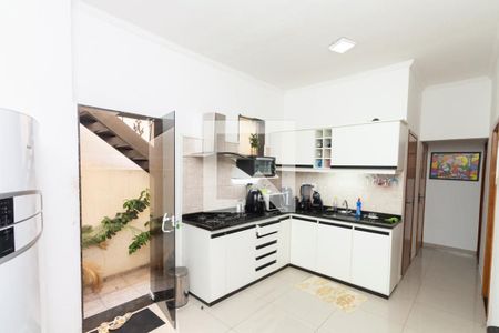 Casa à venda com 140m², 3 quartos e 3 vagasCozinha
