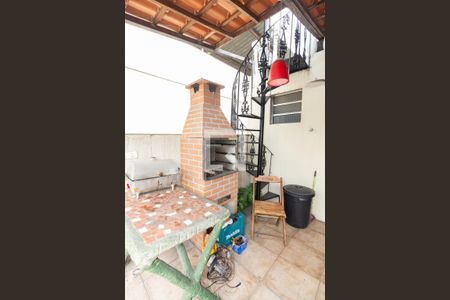 Casa à venda com 140m², 3 quartos e 3 vagasTerraço (churrasqueira e acesso pra caixa d'água)