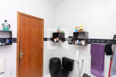 Casa à venda com 140m², 3 quartos e 3 vagasBanheiro da suíte