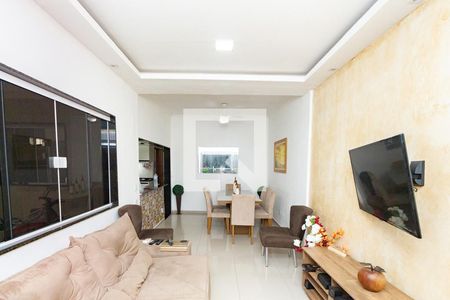 Sala de casa à venda com 3 quartos, 140m² em Irajá, Rio de Janeiro