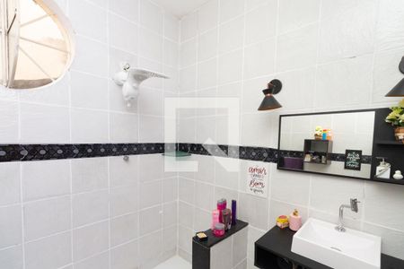 Casa à venda com 140m², 3 quartos e 3 vagasBanheiro da suíte