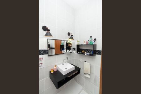 Casa à venda com 140m², 3 quartos e 3 vagasBanheiro da suíte