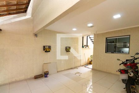 Casa à venda com 140m², 3 quartos e 3 vagasGaragem