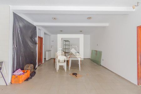 Casa à venda com 550m², 4 quartos e 7 vagasSalão de Festas