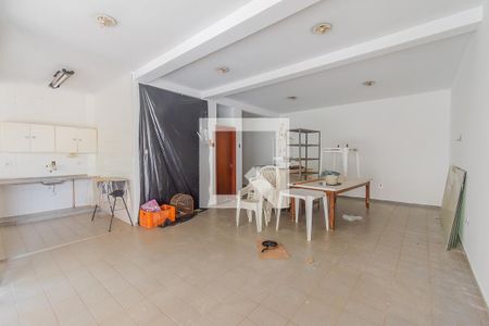Casa à venda com 550m², 4 quartos e 7 vagasSalão de Festas
