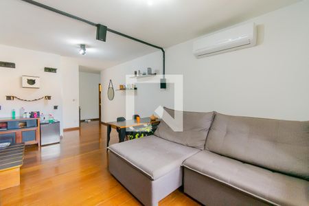 Casa à venda com 550m², 4 quartos e 7 vagasSala de TV