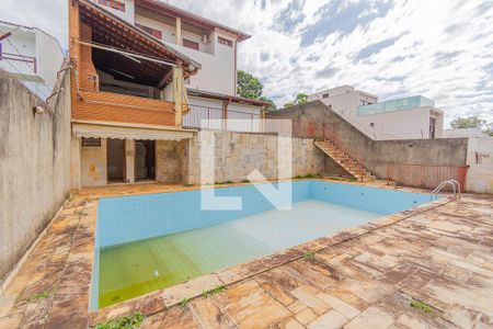 Casa à venda com 550m², 4 quartos e 7 vagasPiscina