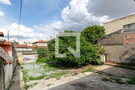 Casa à venda com 360m², 2 quartos e 7 vagasQuintal