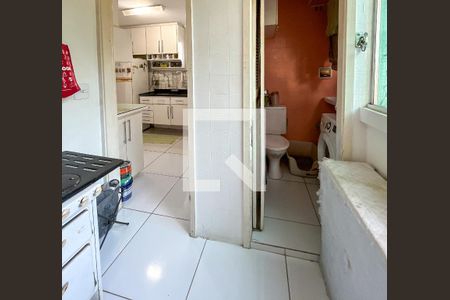 Apartamento à venda com 70m², 2 quartos e 2 vagas Apartamento à venda com 70m², 2 quartos e 2 vagasÁrea de Serviço