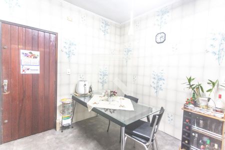 Casa à venda com 163m², 3 quartos e 2 vagasCozinha