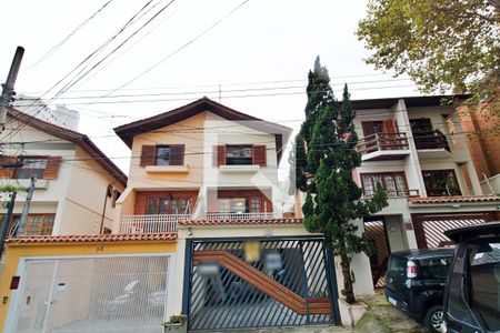 Casa à venda com 180m², 3 quartos e 4 vagasFachada