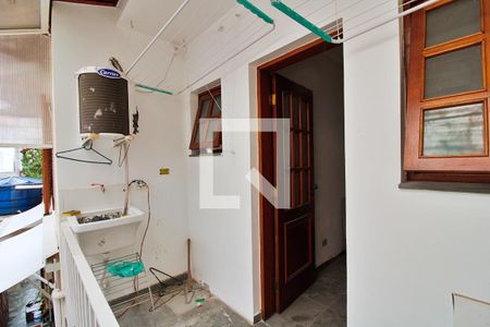 Casa à venda com 180m², 3 quartos e 4 vagasÁrea de Serviço