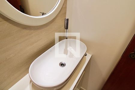 Lavabo de casa para alugar com 3 quartos, 180m² em Jardim Lar Sao Paulo, São Paulo