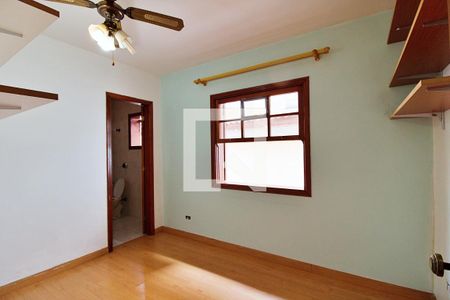 Casa à venda com 180m², 3 quartos e 4 vagasSuíte 3