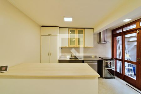 Casa à venda com 180m², 3 quartos e 4 vagasCozinha