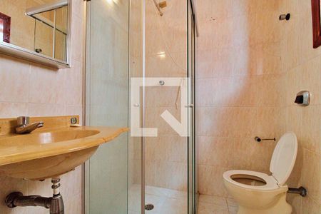 Casa à venda com 180m², 3 quartos e 4 vagasBanheiro da Suíte 3