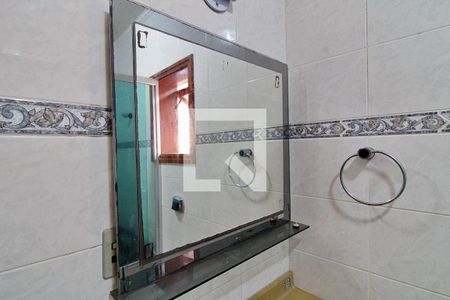 Casa à venda com 180m², 3 quartos e 4 vagasBanheiro da Suíte 1