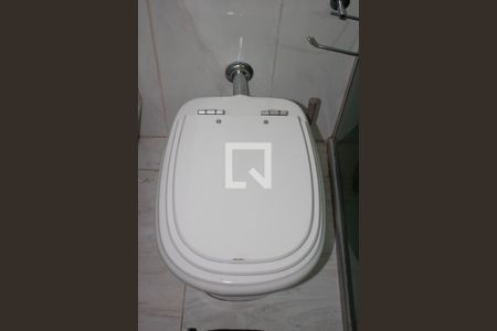 Casa à venda com 125m², 2 quartos e 2 vagasBanheiro 