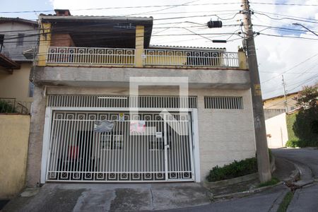 Casa à venda com 125m², 2 quartos e 2 vagasFachada 