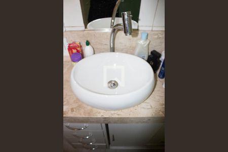 Casa à venda com 125m², 2 quartos e 2 vagasBanheiro 