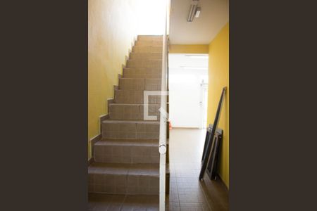 Casa à venda com 125m², 2 quartos e 2 vagasEscada 