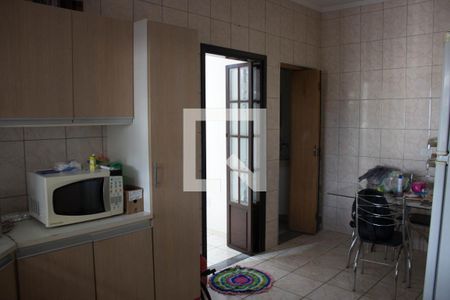 Casa à venda com 125m², 2 quartos e 2 vagasCozinha