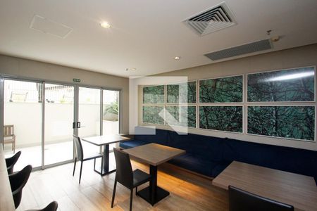 Apartamento para alugar com 43m², 1 quarto e sem vagaÁrea comum - Salão de festas