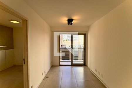 Sala/Cozinha de apartamento à venda com 1 quarto, 43m² em Centro, Rio de Janeiro