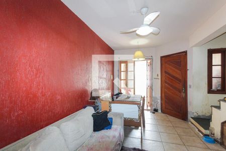Sala de casa à venda com 2 quartos, 72m² em Chapeu do Sol, Porto Alegre