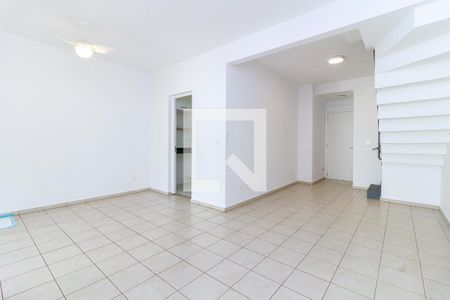 Sala de casa de condomínio para alugar com 3 quartos, 145m² em Jardim Novo Santo Amaro, São Paulo