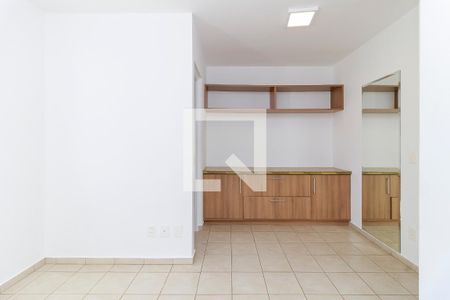 Casa de condomínio para alugar com 145m², 3 quartos e 2 vagas Casa de condomínio para alugar com 145m², 3 quartos e 2 vagasSuíte