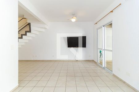 Sala de casa de condomínio para alugar com 3 quartos, 145m² em Jardim Novo Santo Amaro, São Paulo