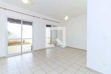 Sala de casa de condomínio para alugar com 3 quartos, 145m² em Jardim Novo Santo Amaro, São Paulo