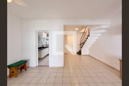 Sala  de casa de condomínio para alugar com 3 quartos, 145m² em Jardim Novo Santo Amaro, São Paulo