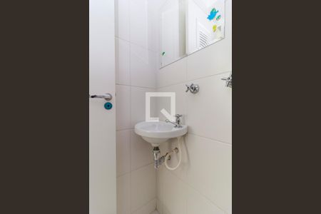 Casa de condomínio para alugar com 145m², 3 quartos e 2 vagas Casa de condomínio para alugar com 145m², 3 quartos e 2 vagasÁrea de Serviço - Banheiro