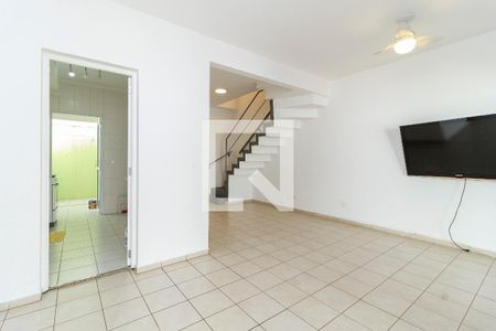 Sala de casa de condomínio para alugar com 3 quartos, 145m² em Jardim Novo Santo Amaro, São Paulo