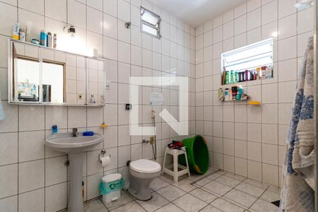 Banheiro de casa à venda com 1 quarto, 50m² em Vila Brasilina, São Paulo