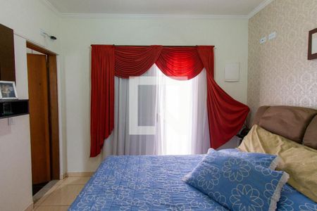 Casa à venda com 228m², 3 quartos e 2 vagasSuíte 2