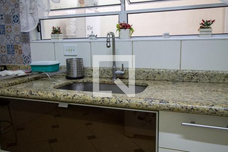 Casa à venda com 228m², 3 quartos e 2 vagasCozinha