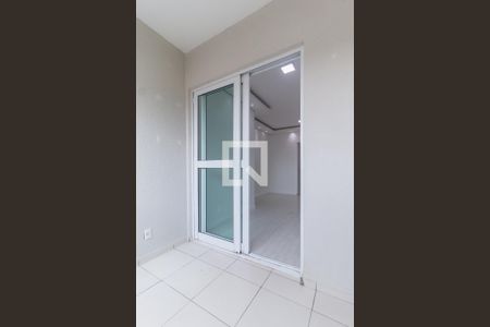 Varanda da Sala de apartamento para alugar com 3 quartos, 74m² em Vila São Sebastião, Mogi das Cruzes
