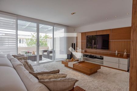 Casa à venda com 400m², 4 quartos e 4 vagasSala de TV