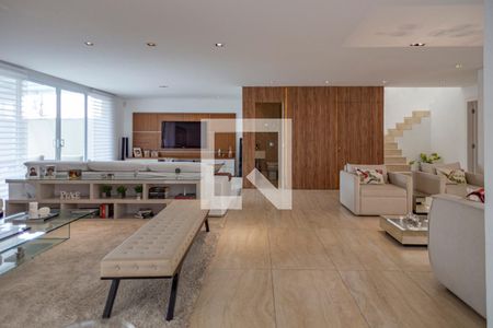 Casa à venda com 400m², 4 quartos e 4 vagasSala