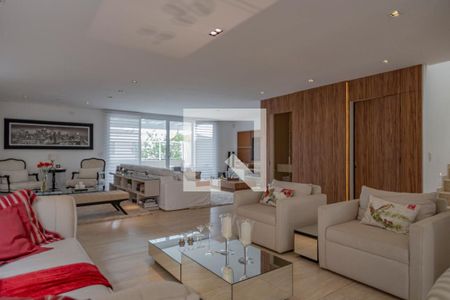 Casa à venda com 400m², 4 quartos e 4 vagasSala