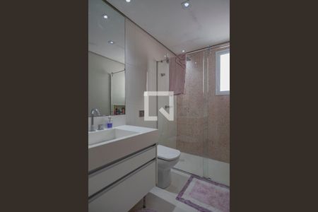 Casa à venda com 400m², 4 quartos e 4 vagasBanheiro da Suíte 2