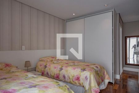 Casa à venda com 400m², 4 quartos e 4 vagasQuarto 1 - Suíte