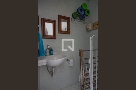 Casa à venda com 400m², 4 quartos e 4 vagasBanheiro - Piscina