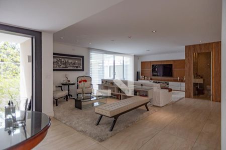 Casa à venda com 400m², 4 quartos e 4 vagasSala